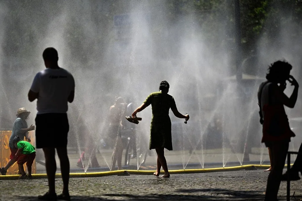 Az eddigi legmagasabb hőmérsékletet mérték 41,3 Celsius-fokkal Németországban