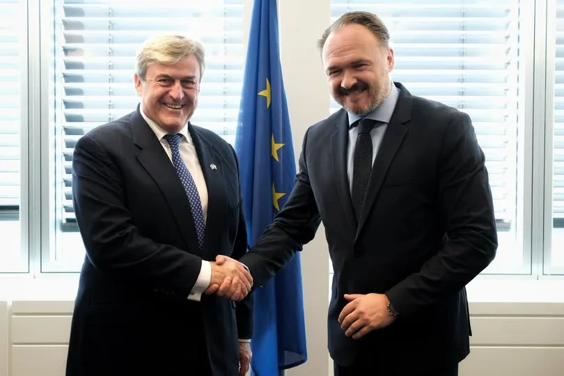 Luxemburgban egyeztetett Kapitány István