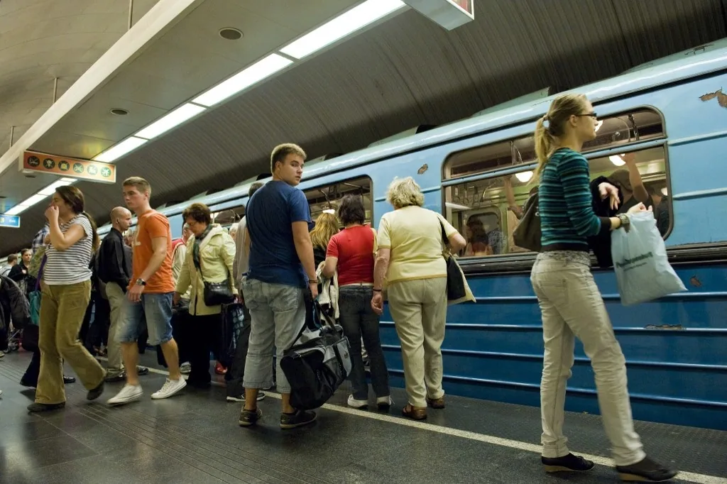 Rövidített útvonalon közlekedik az M2-es metró két vasárnap délelőtt