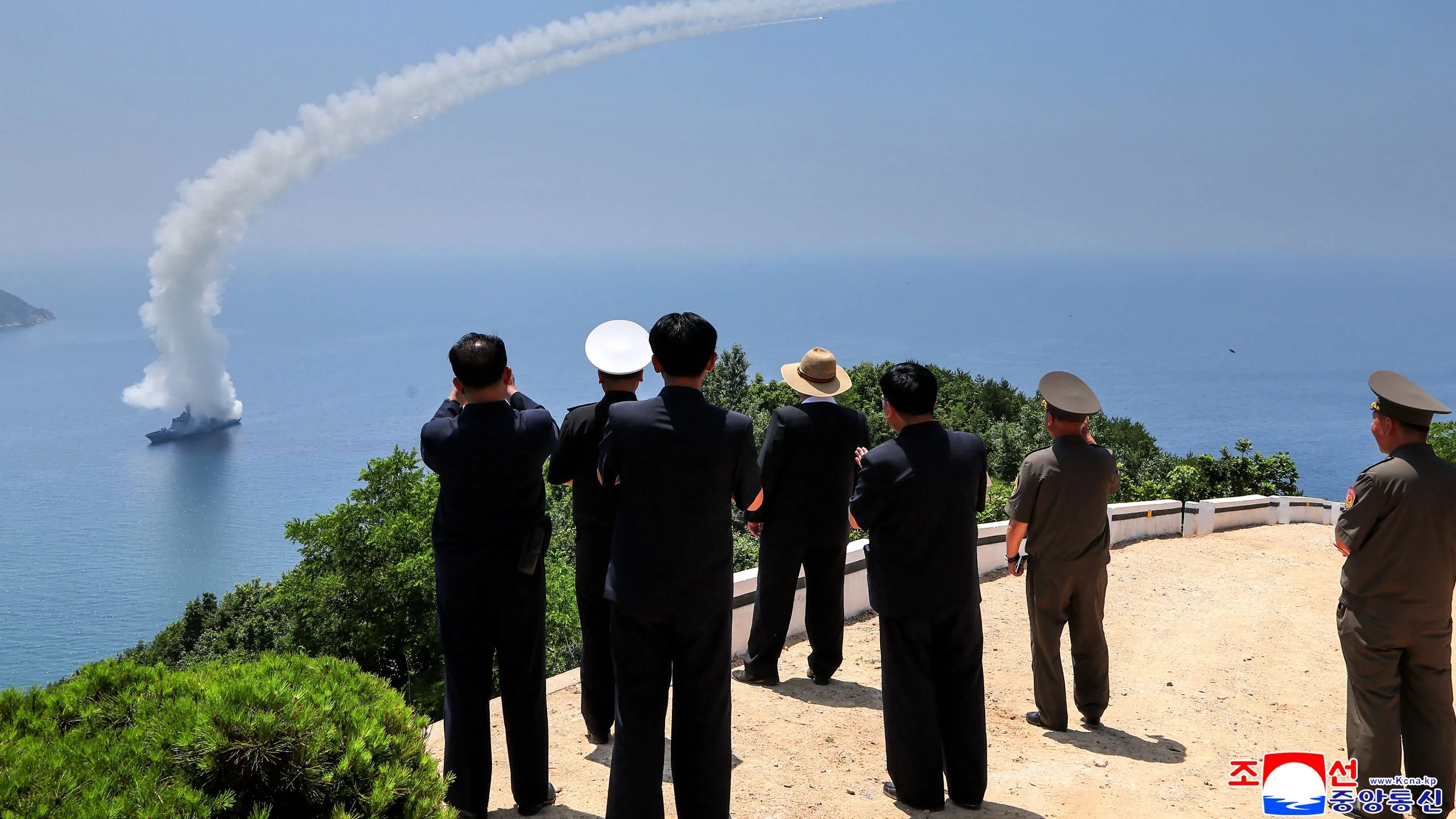 Észak-Korea tesztelte az új, 5000 tonnás "Kang Kon" rombolót