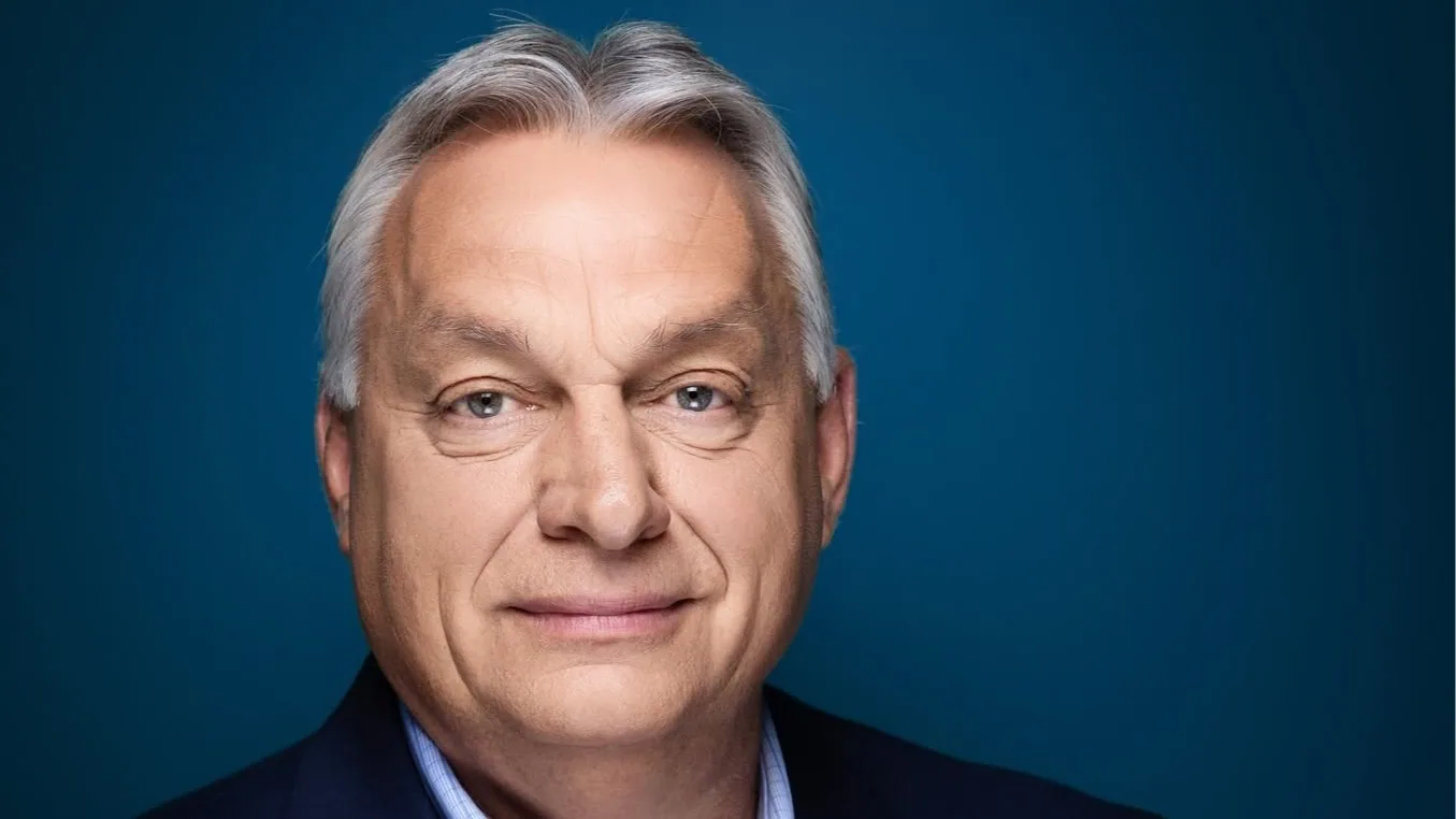 Orbán Viktor békés demonstrációra hívta a támogatóit a Sándor-palota elé