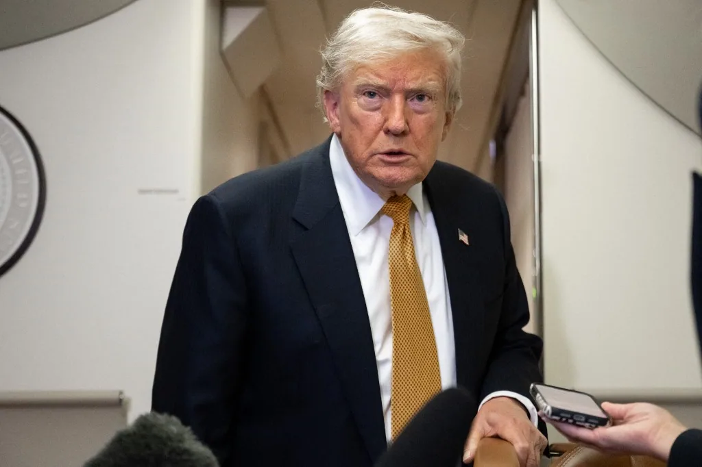 Donald Trump nevét viseli csütörtöktől a floridai Palm Beach nemzetközi repülőtere