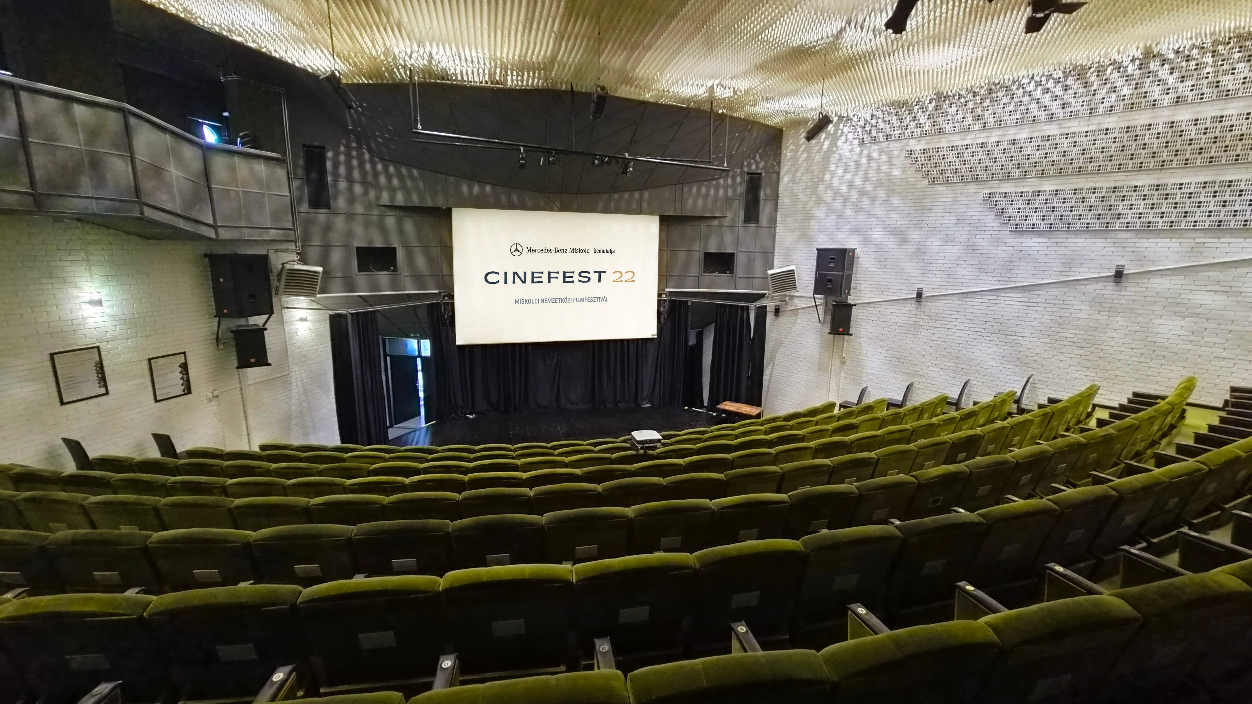 Grandiózus új helyszínnel és modern technikával vár szeptemberben a miskolci CineFest