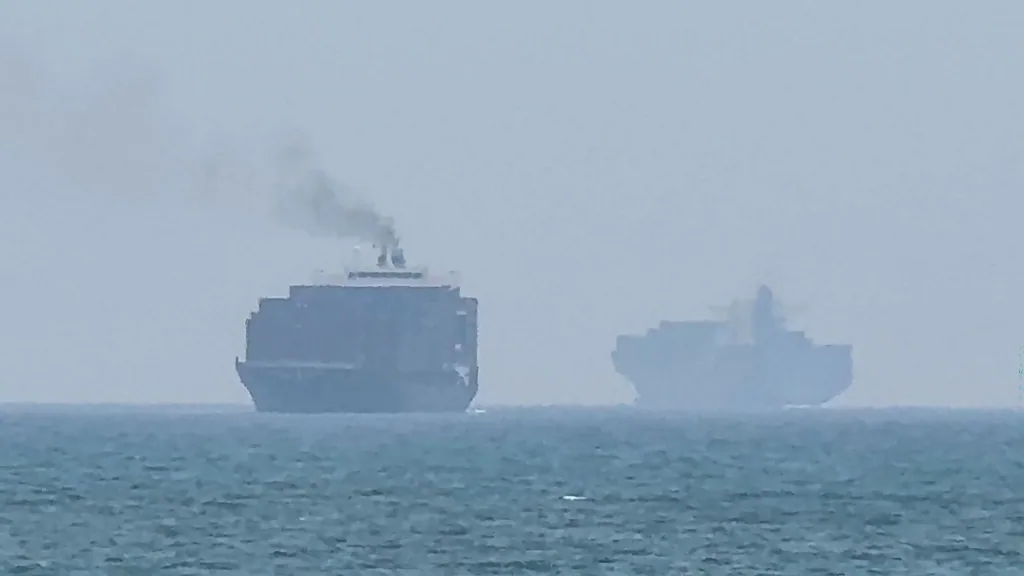 hormuzi szoros hormuz teherhajó tanker