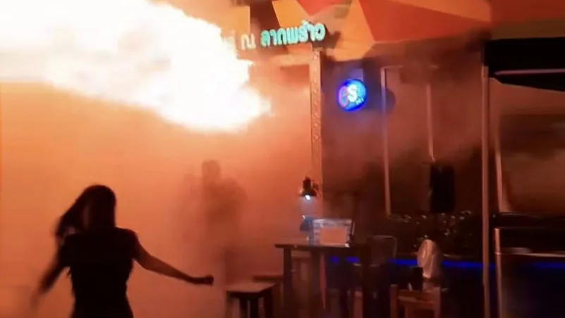 bangkok bár tűz