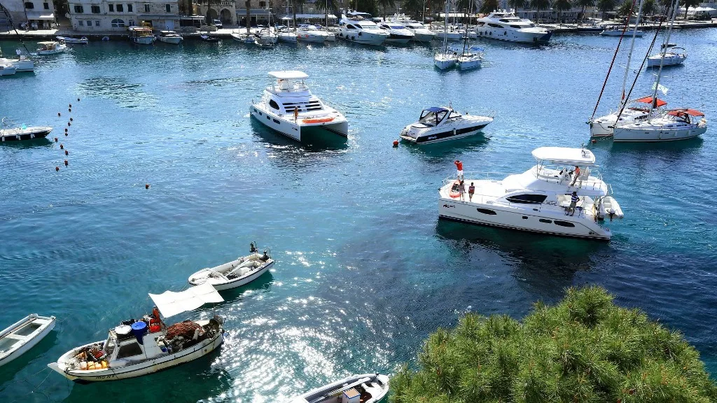 horvát tenger hajó hvar sziget