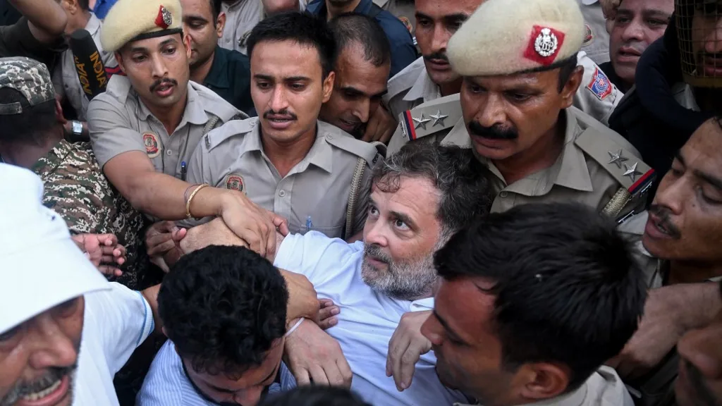 tüntetés tiltakozás India