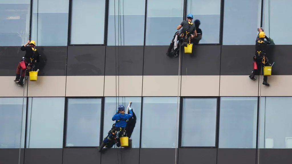 ipari alpinista ablaktisztító