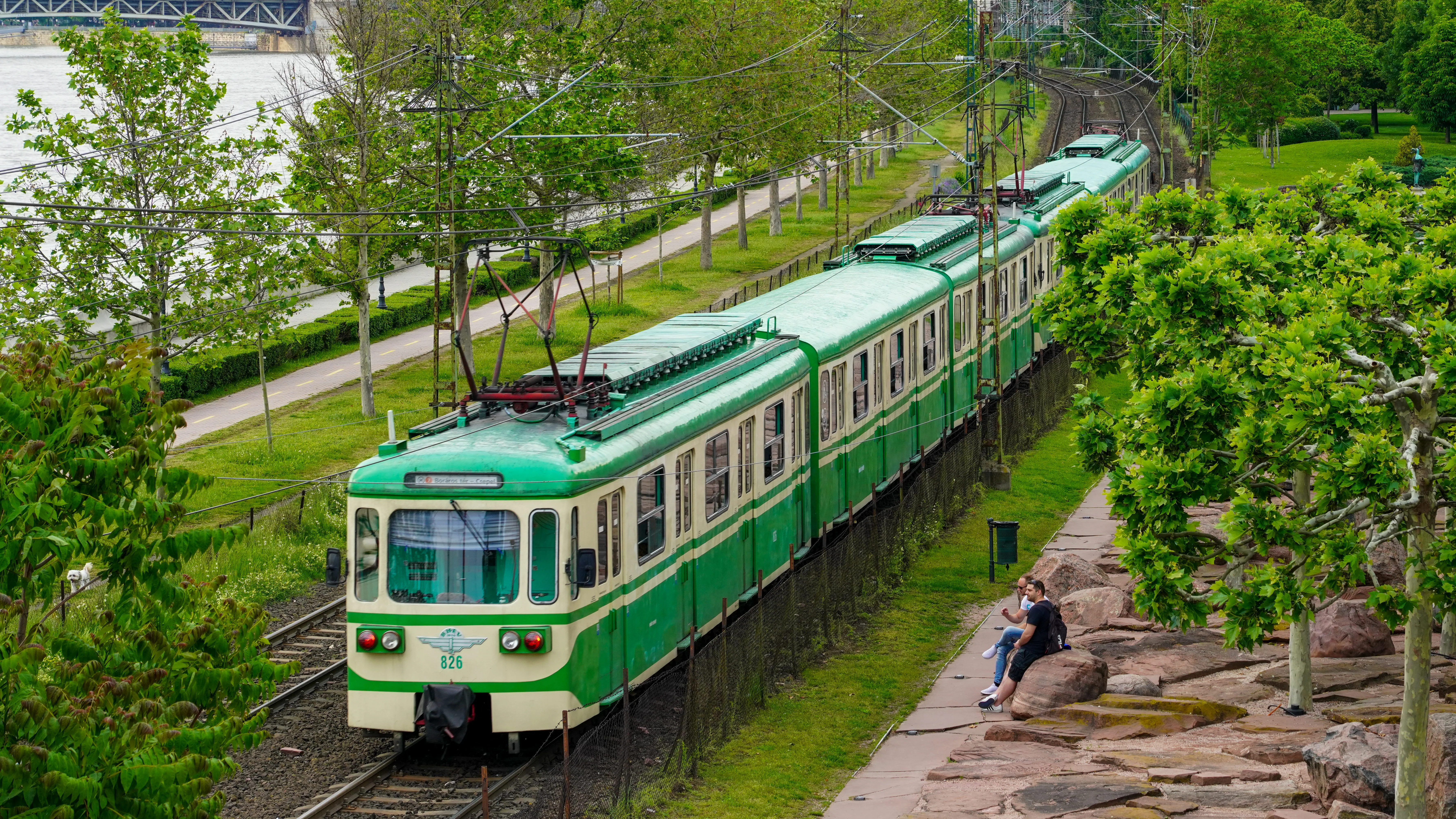 HÉV helyi érdekeltségű vasút tömegközlekedés BKV BKK