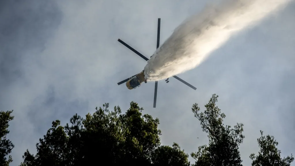 Görögország erdőtűz helikopter