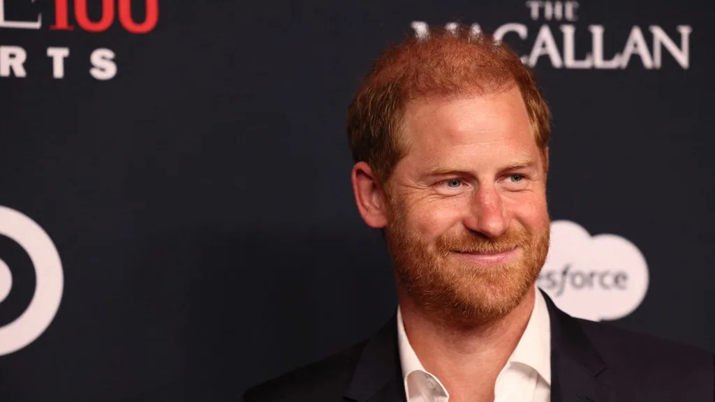 Hajbeültetésen eshetett át Harry herceg?