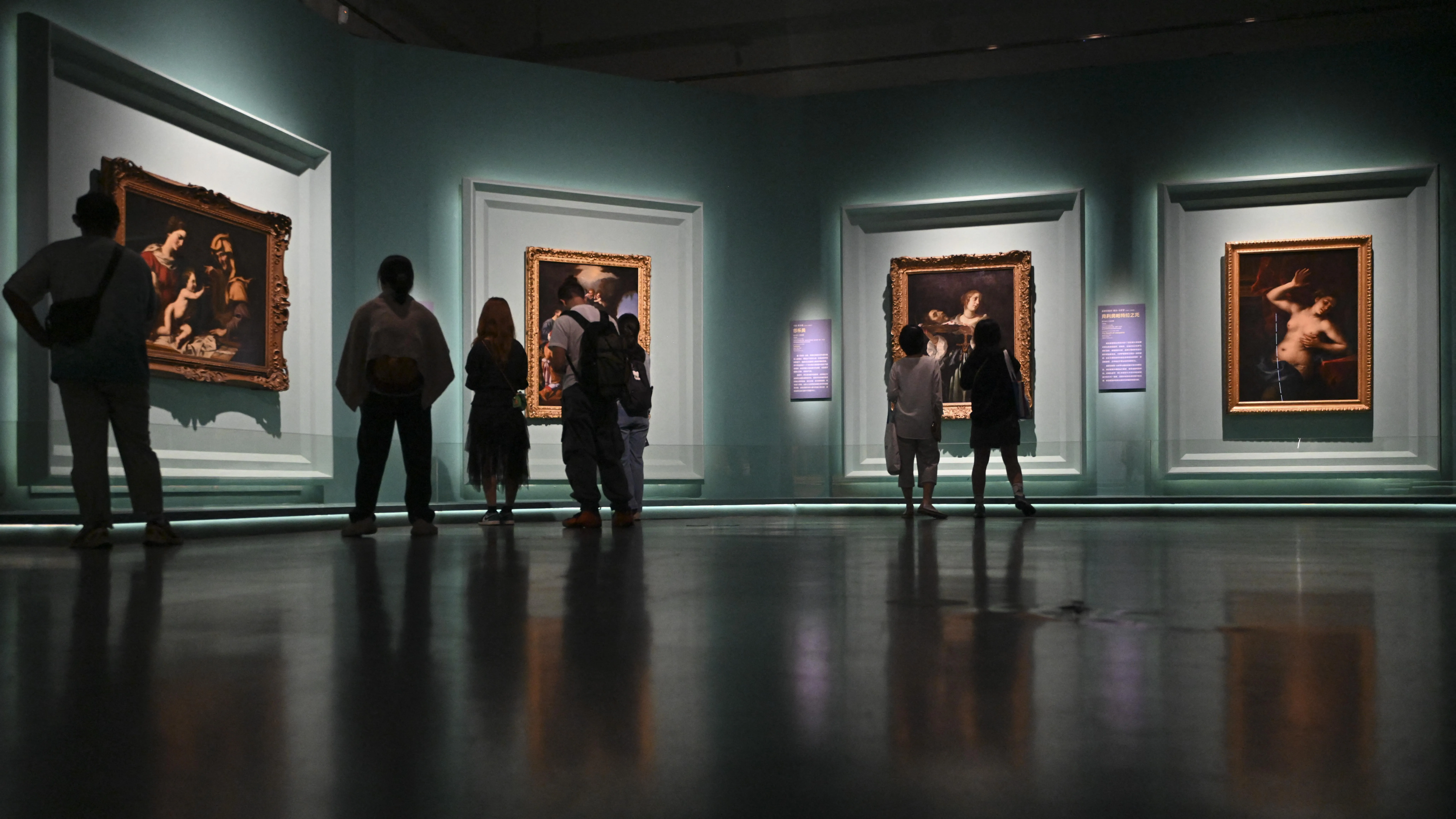 galéria múzeum festmények