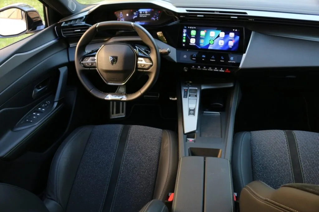 Peugeot 408 GT