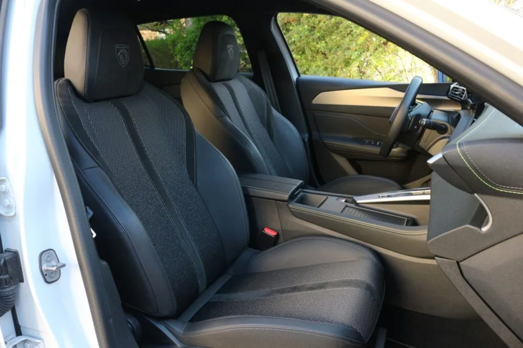 Peugeot 408 GT