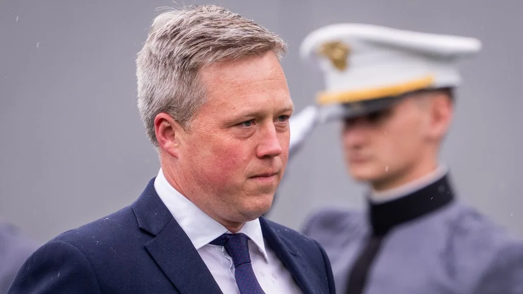 Felmondott az államtitkár