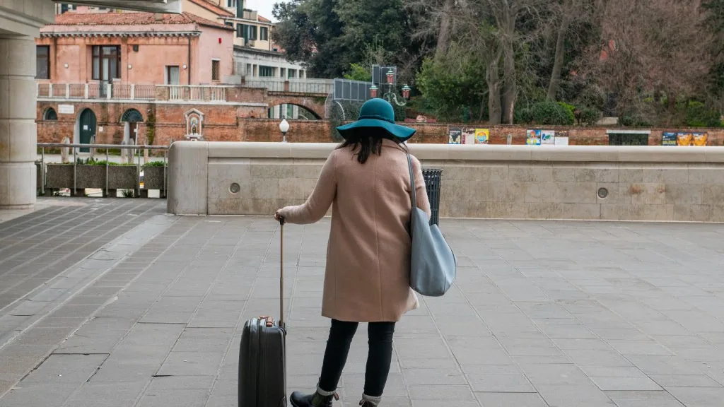 Velence újabb szigorú szabállyal várja a turistákat