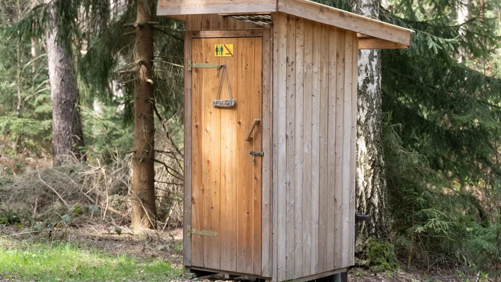 erdő toilet wc