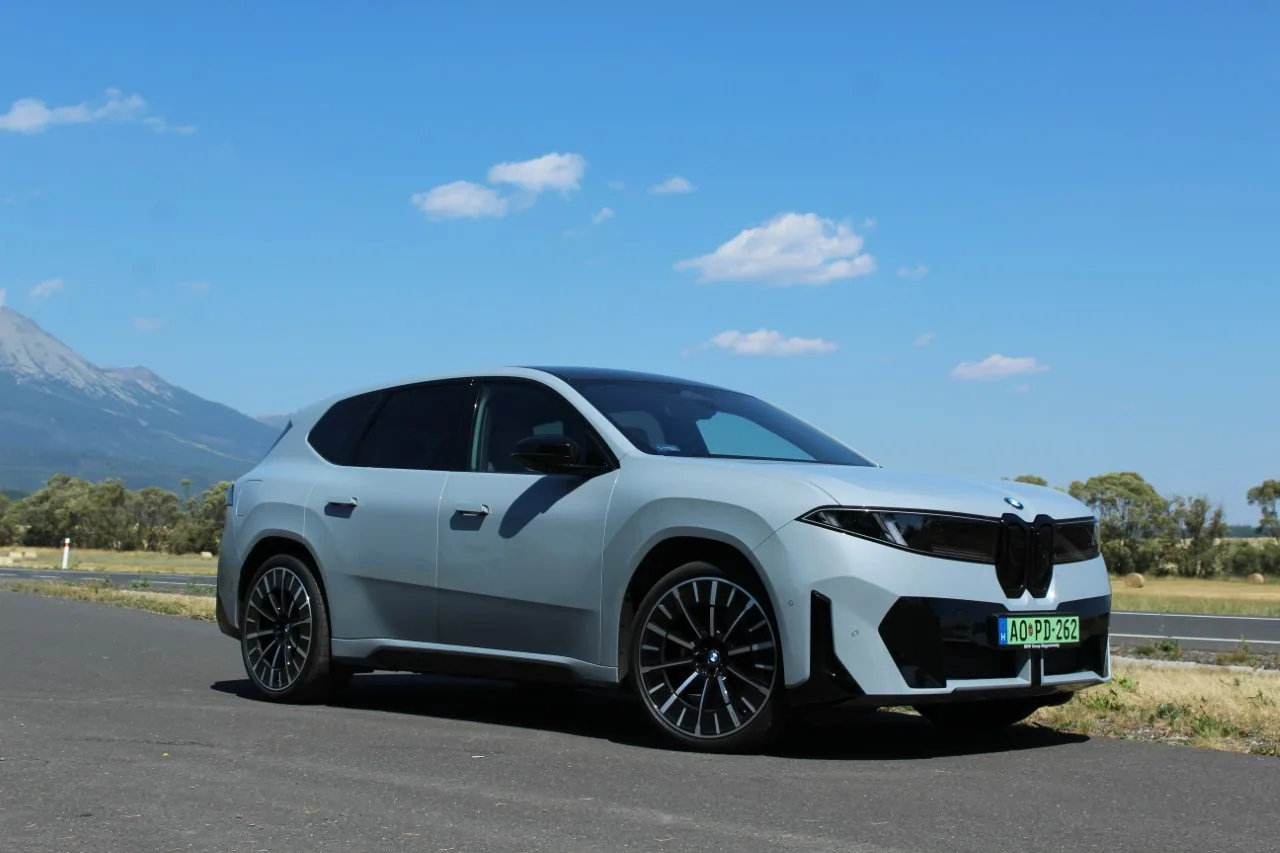 BMW iX3 50 xDrive