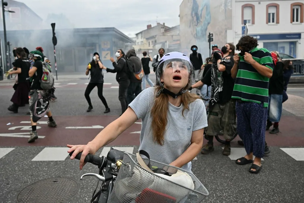 francia rohamrendőr francia tüntetés toulouse
