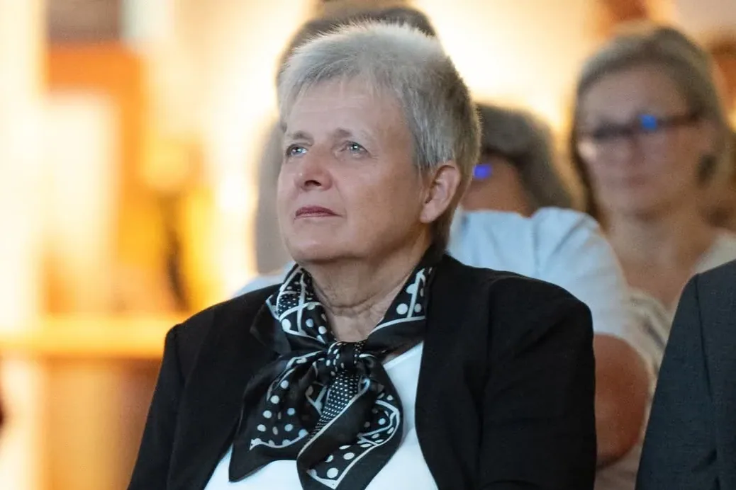 Cikk borítókép